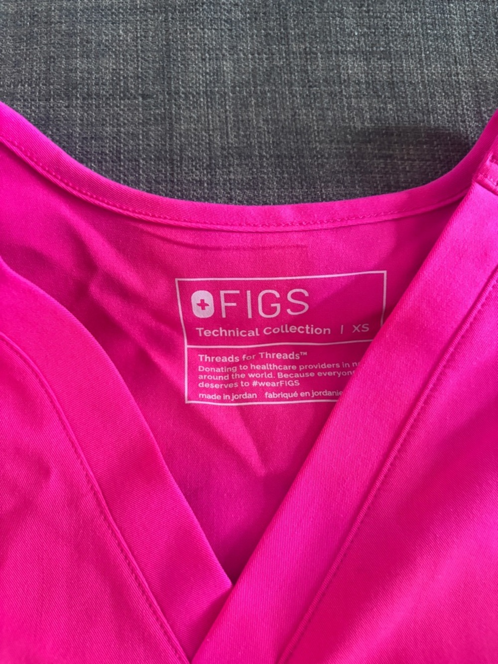 NEW FIGS Women's Shocking Pink Set Top + Bottom XS - Picture 3 of 9